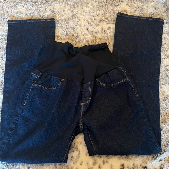 Bella Vida Maternity Jeans - Picture 2 of 5